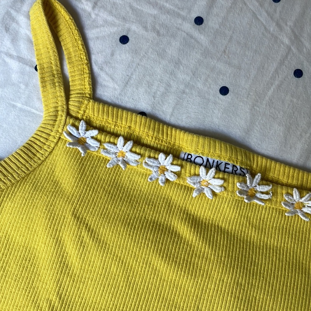 Vintage 90’s y2k xs bright mustard yellow daisies tank top cami